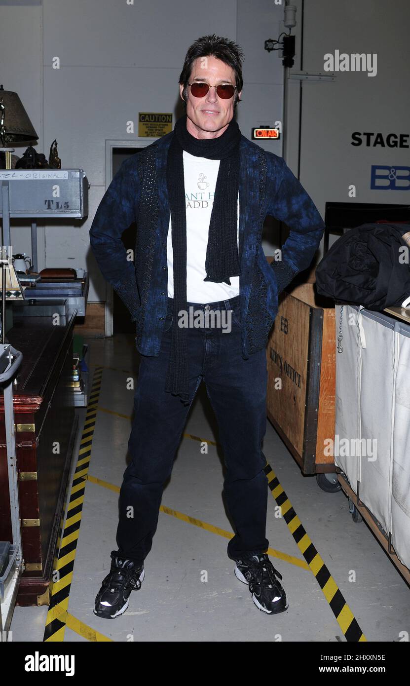 Ronn Moss bei der „The Bold and the Beautiful“ 25. Silver Anniversary Party am Set Cake Celebration in CBS Television City Stockfoto