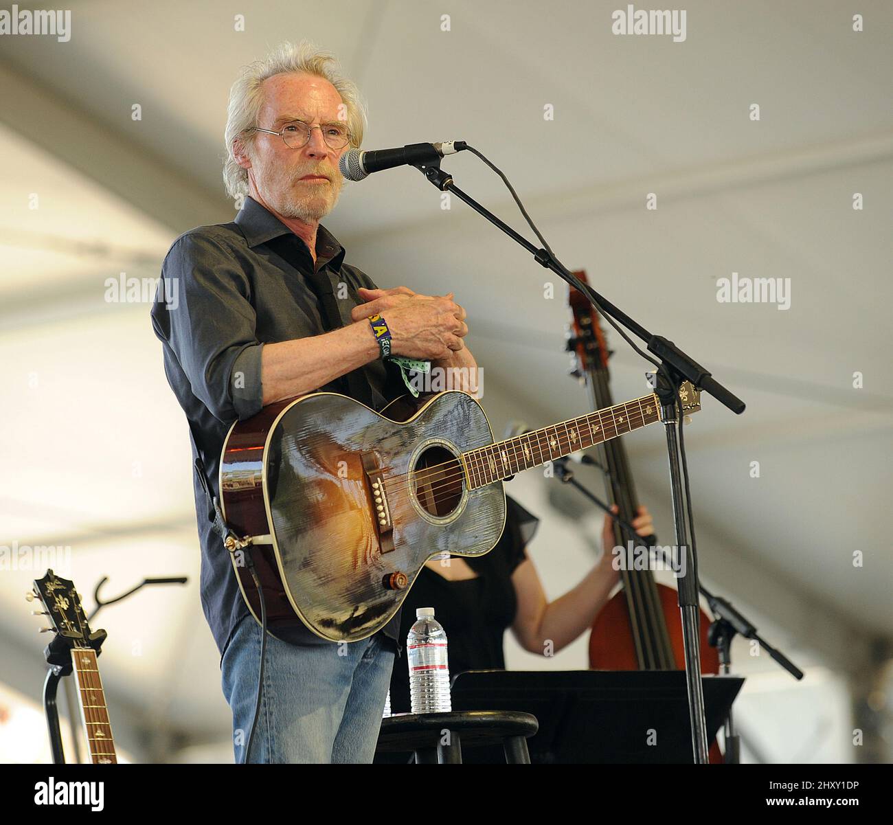 JD Souther spielt live während des Stagecoach Country Music Festivals 2012 in Indio in Kalifornien, USA. Stockfoto