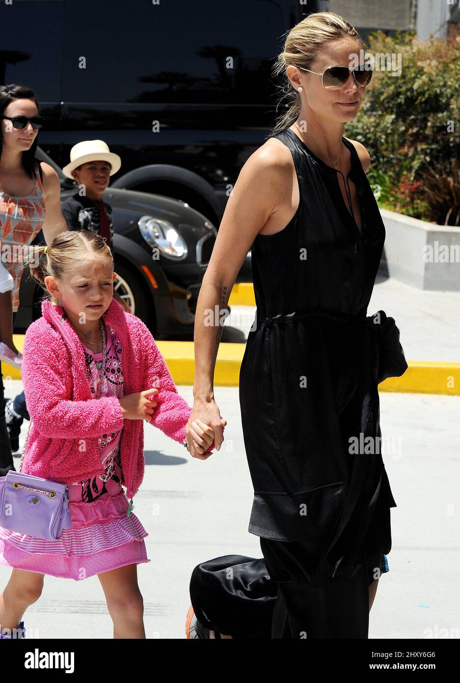 Heidi Klum und ihre Tochter Leni werden in Westwood, Kalifornien, gesehen Stockfoto