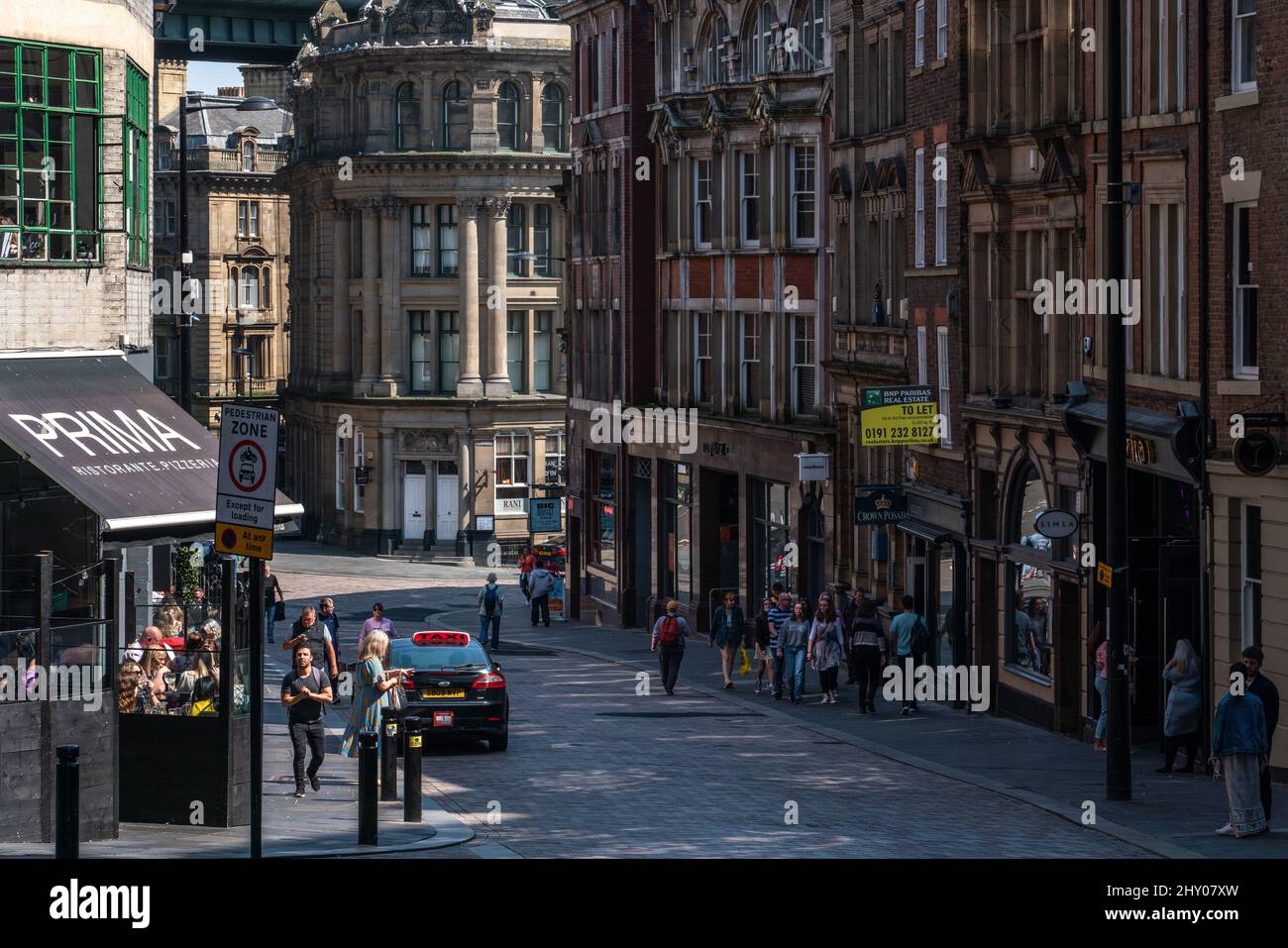 The Side, eine berühmte Straße, die für ihre Bars und Restaurants im Stadtzentrum von Newcastle, England, bekannt ist Stockfoto