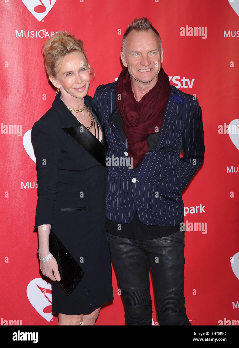 Trudie Styler und Sting sind bei der 2013 MusicCares Person of the Year Gala zu Ehren von Bruce Springsteen zu Gast Stockfoto