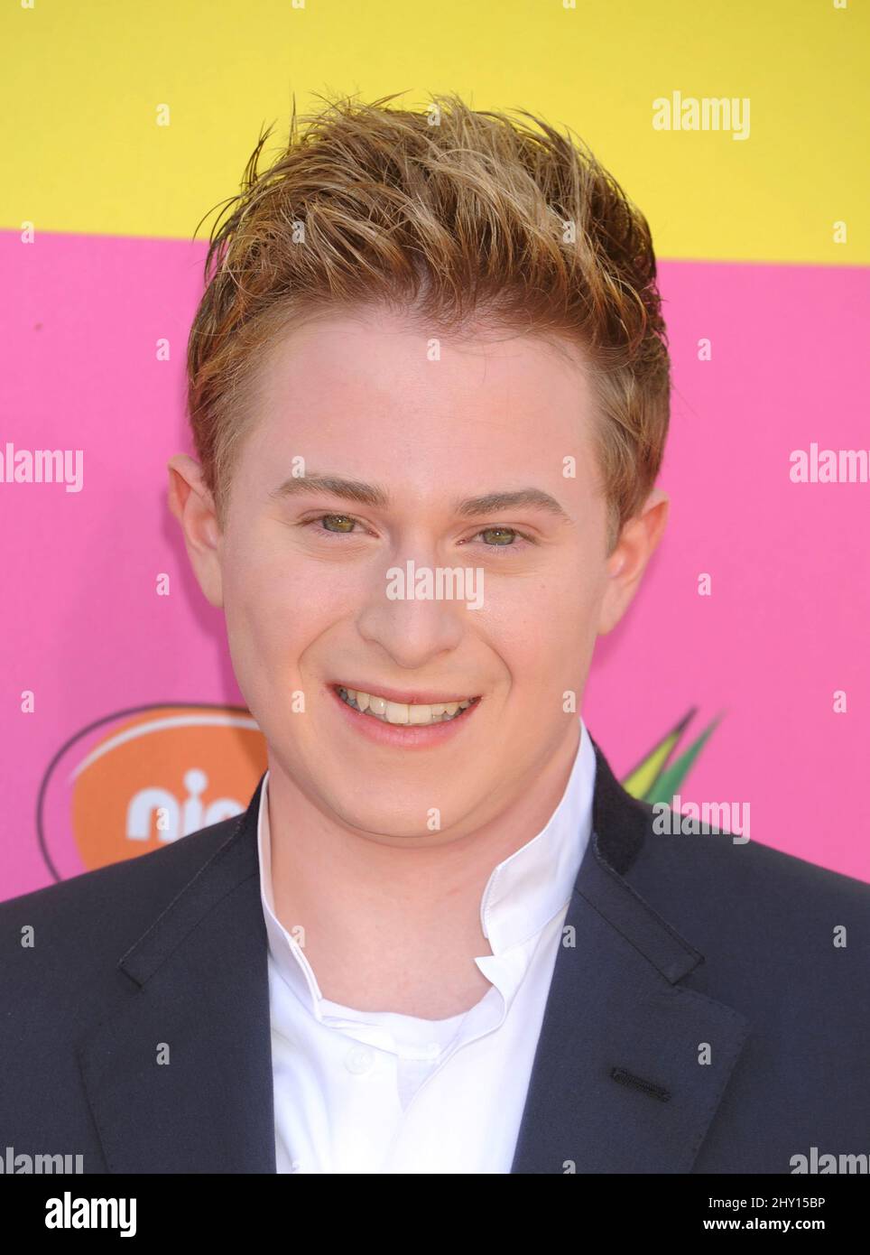 Alexander Reed tritt bei Nickelodeon's Annual Kids' Choice Awards 26. im USC Galen Center, Los Angeles, auf Stockfoto