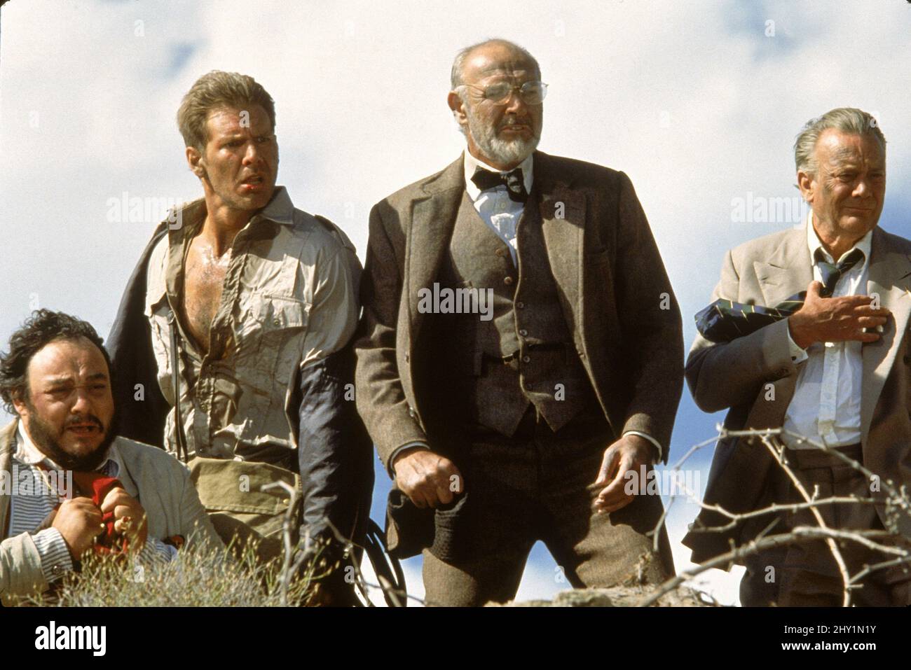 Sean Connery, Harrison Ford, Denholm Elliott, John Rhys-Davies, 'Indiana Jones and the Last Crusade' (1989) Lucaasfilm. Dateireferenz # 34145-716THA Stockfoto