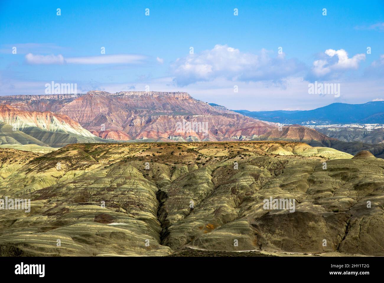 Landschaft von bunten Bergen mit blauem Himmel, Türkei Land Stockfoto