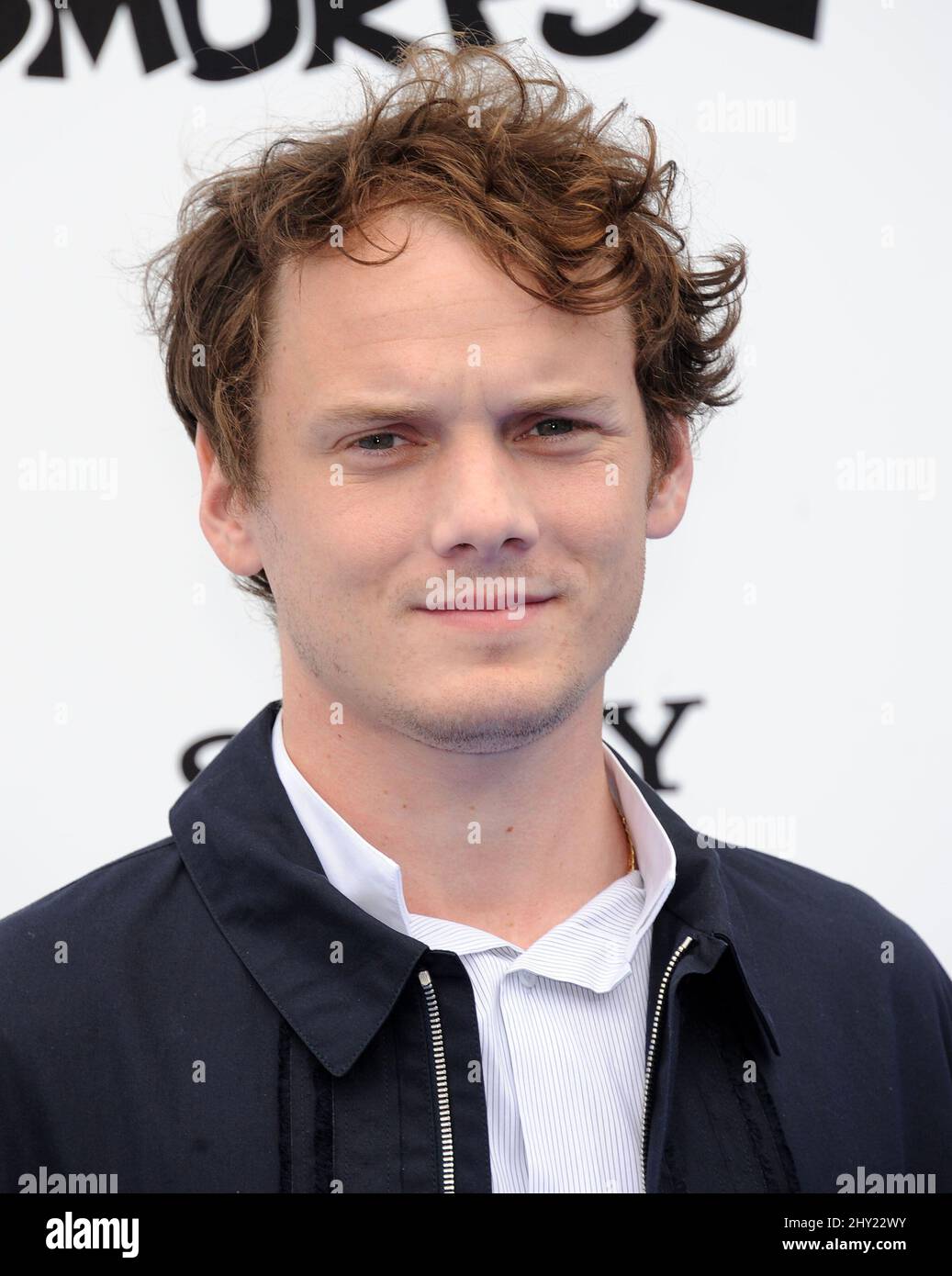 Anton Yelchin bei der Premiere von 'The Schlümpfe 2' in Los Angeles, Kalifornien. Stockfoto