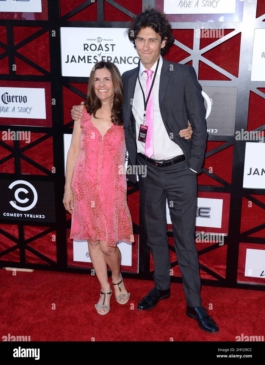 Betsy Lou Franco, Tom Franco beim Comedy Central Roast von James Franco in Culver City, Los Angeles, USA. Stockfoto