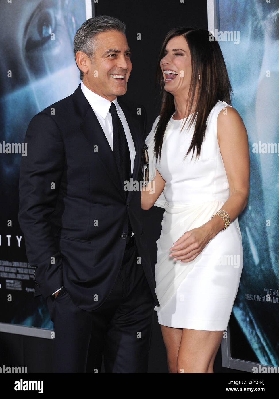 Sandra Bullock & George Clooney bei der Premiere von „Gravity“ in New York am AMC Lincoln Square Stockfoto