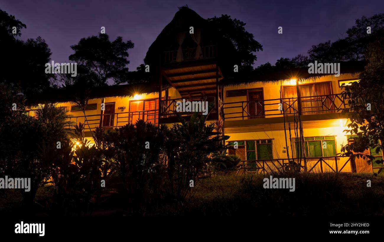 Suchipakari Amazon Eco-Lodge at Sunset, Amazon, Ecuador Stockfoto