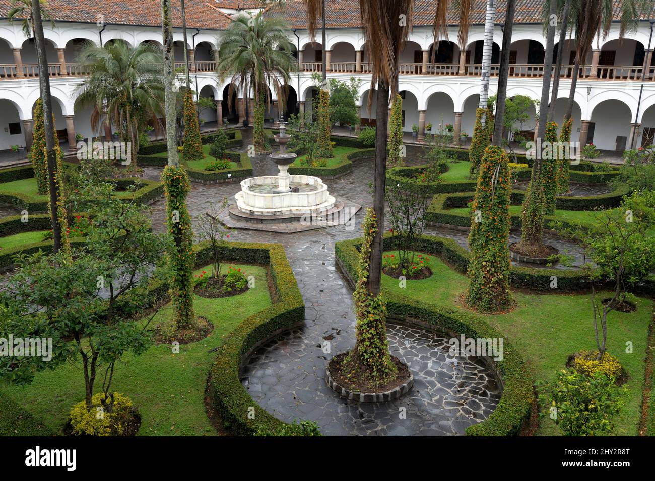 Innenhof des Klosters von San Francisco (Convento de San Francisco), Quito, Ecuador Stockfoto