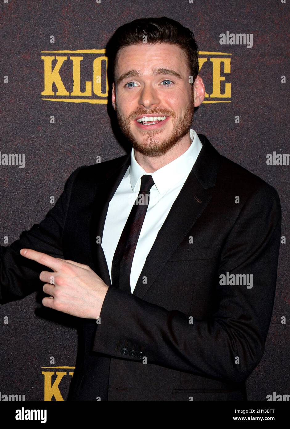 Richard Madden nimmt an der Premiere von „Klondike“ des Discovery Channel am Donnerstag, den 16. Januar 2014, in New York Teil. Stockfoto