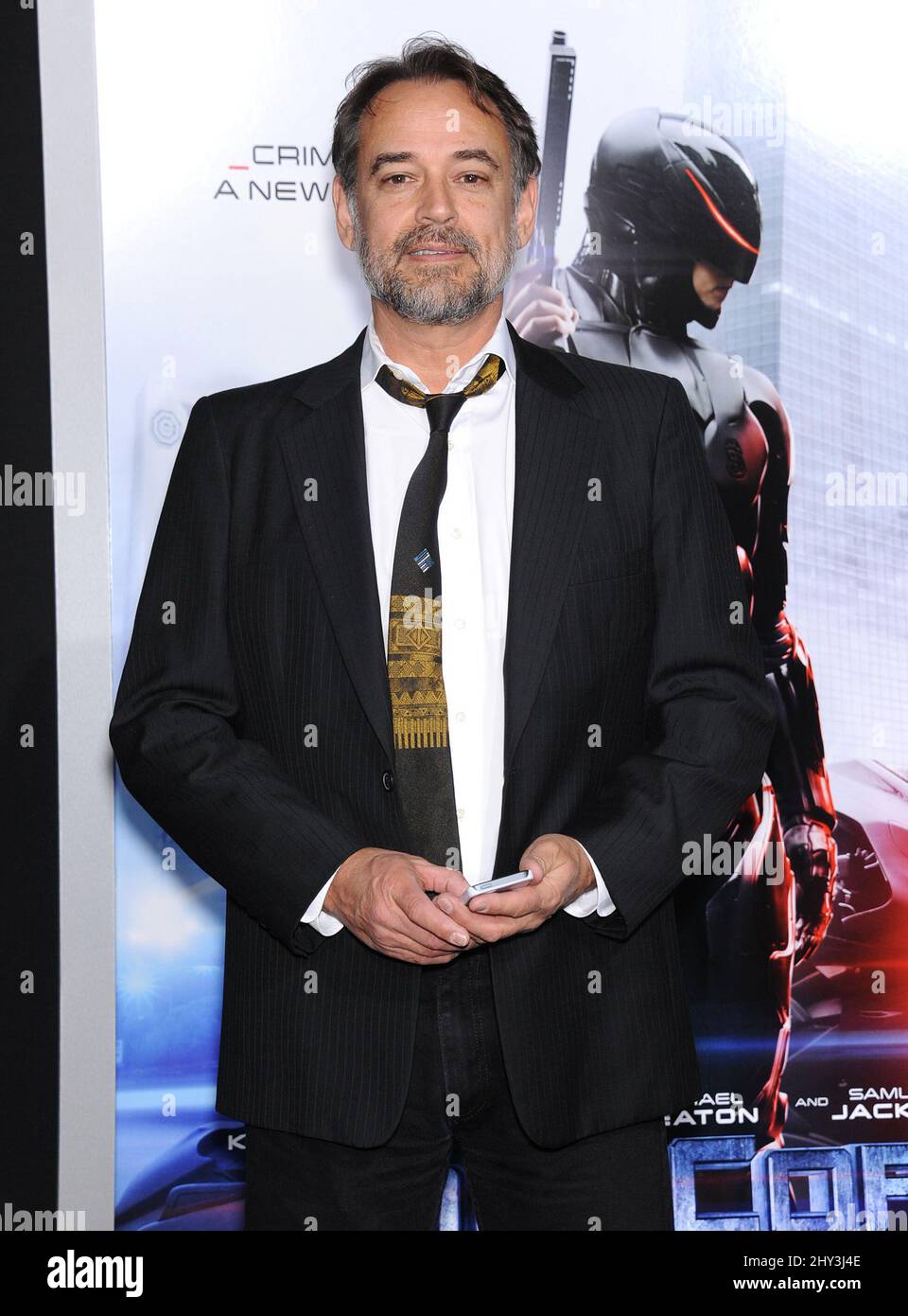 Jon Lindstrom nimmt am 10.. Februar 2014 an der Robocop-Premiere im Chinese Theatre, Los Angeles, Teil. Stockfoto