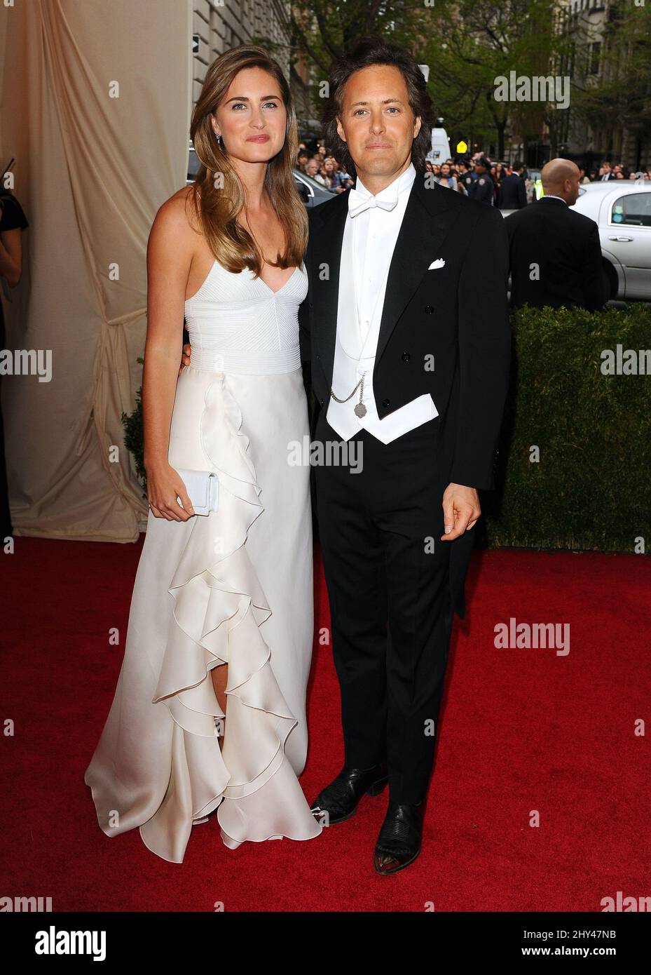 Lauren Bush Lauren & David Lauren bei der Benefit Met Gala zur Eröffnung der Charles James, Beyond Fashion Exhibition und des neuen Anna Wintour Costume Centers. Das Metropolitan Museum of Art, New York City. Stockfoto