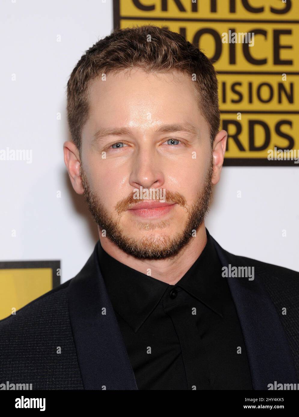 Josh Dallas nimmt an den Critics' Choice Television Awards 2014 im Hilton Hotel in Los Angeles, Kalifornien, Teil. Stockfoto