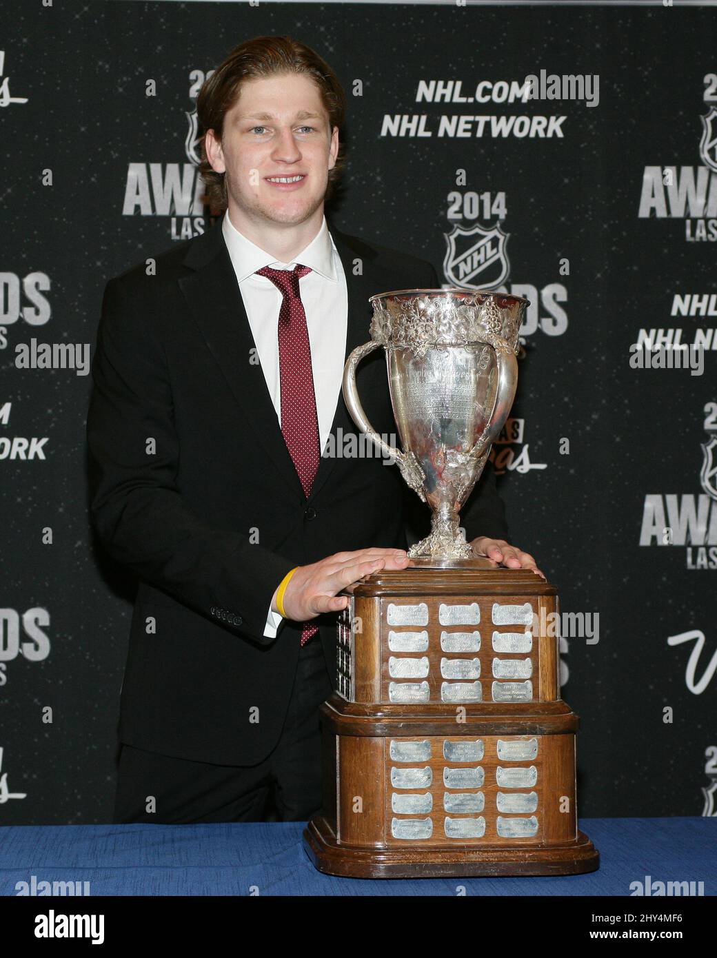 Nathan MacKinnon (Calder Memorial Trophy) nimmt an den NHL Awards 2014 im Wynn Hotel, Las Vegas, Teil Stockfoto