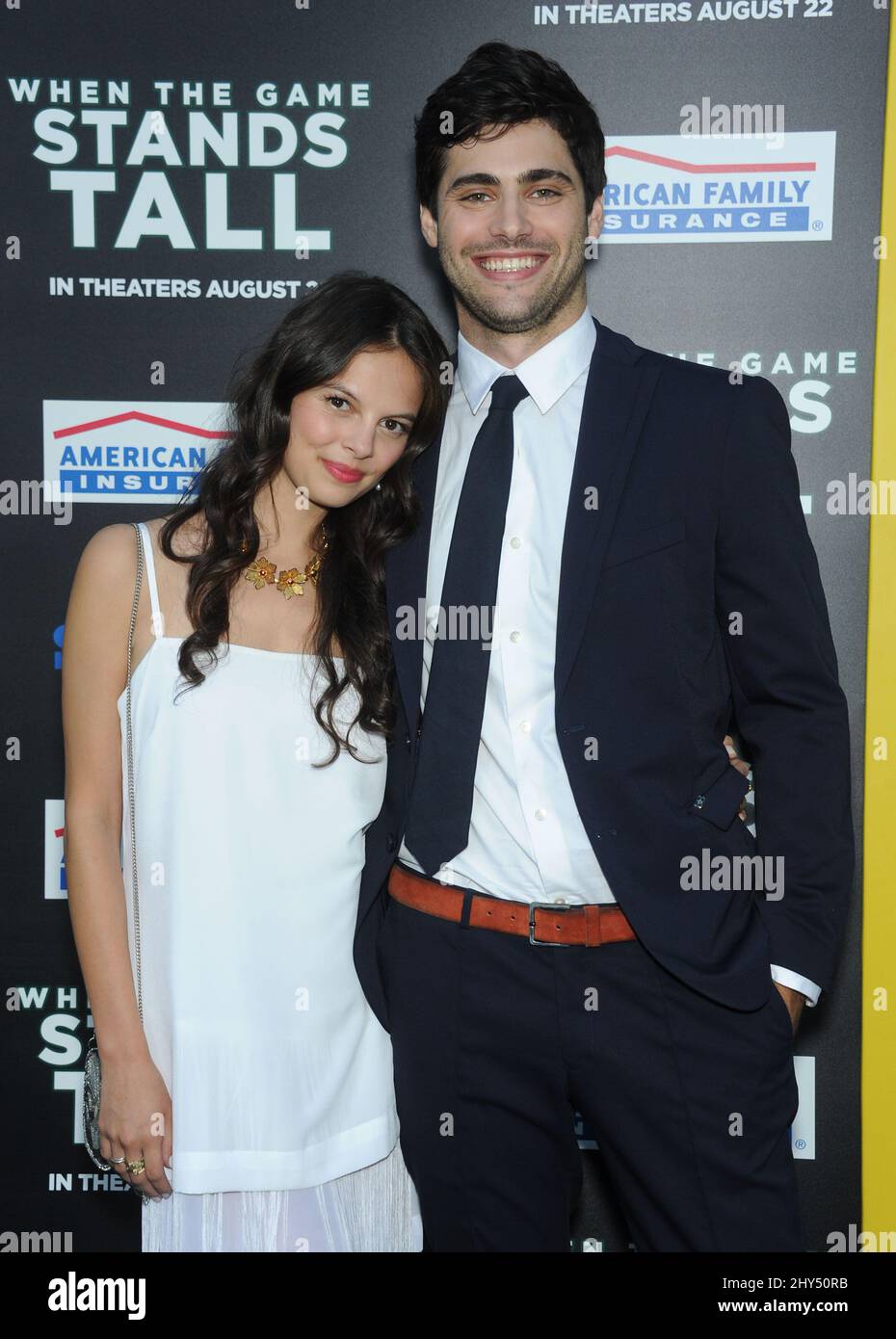 Matthew Daddario & Ester Kim bei der Weltpremiere „When the Game Ststands Tall“ im ArcLight Cinemas Hollywood Stockfoto