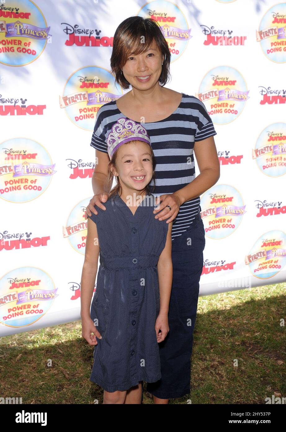 Aubrey Anderson-Emmons & Amy Anderson bei der Disney Junior Tour „Pirate and Princess: Power of Doing Good€“ im Brookside Park in Los Angeles, USA. Stockfoto