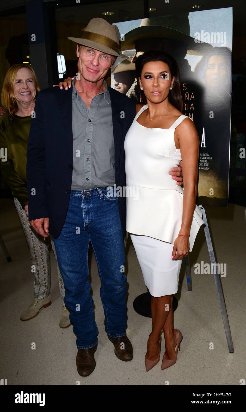 Eva Longoria, Ed Harris bei der Vorführung von „La“, die am 21. August 2014 im Landmark Theatre in Los Angeles, CA, USA, stattfand. Stockfoto