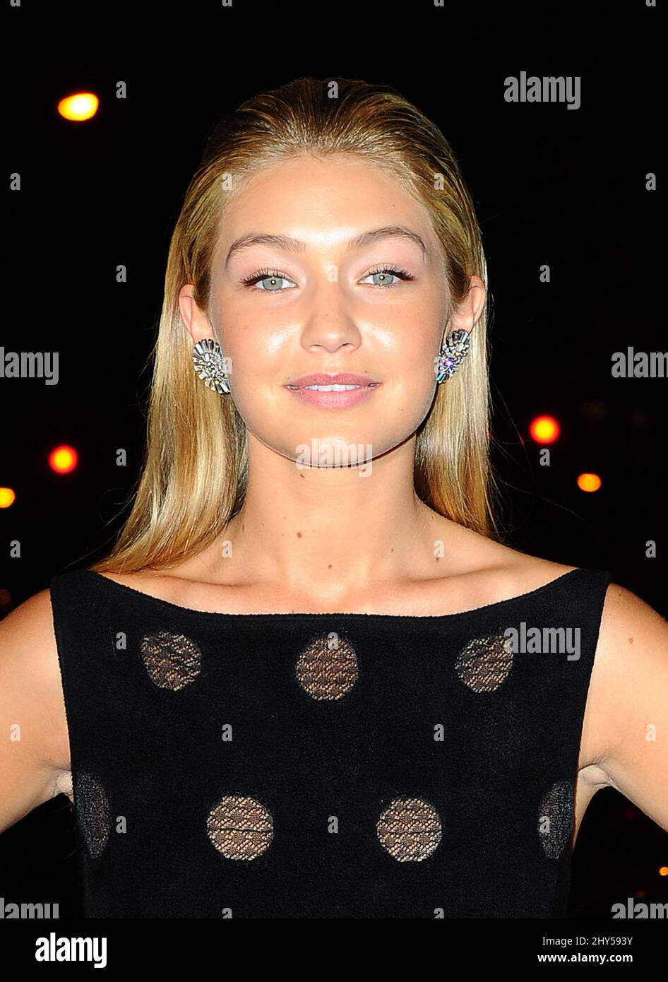 Gigi Hadid, der am Harper's BAZAAR teilnimmt, feiert die „Icons by Carine Roitfeld“-Party in New York, USA. Stockfoto