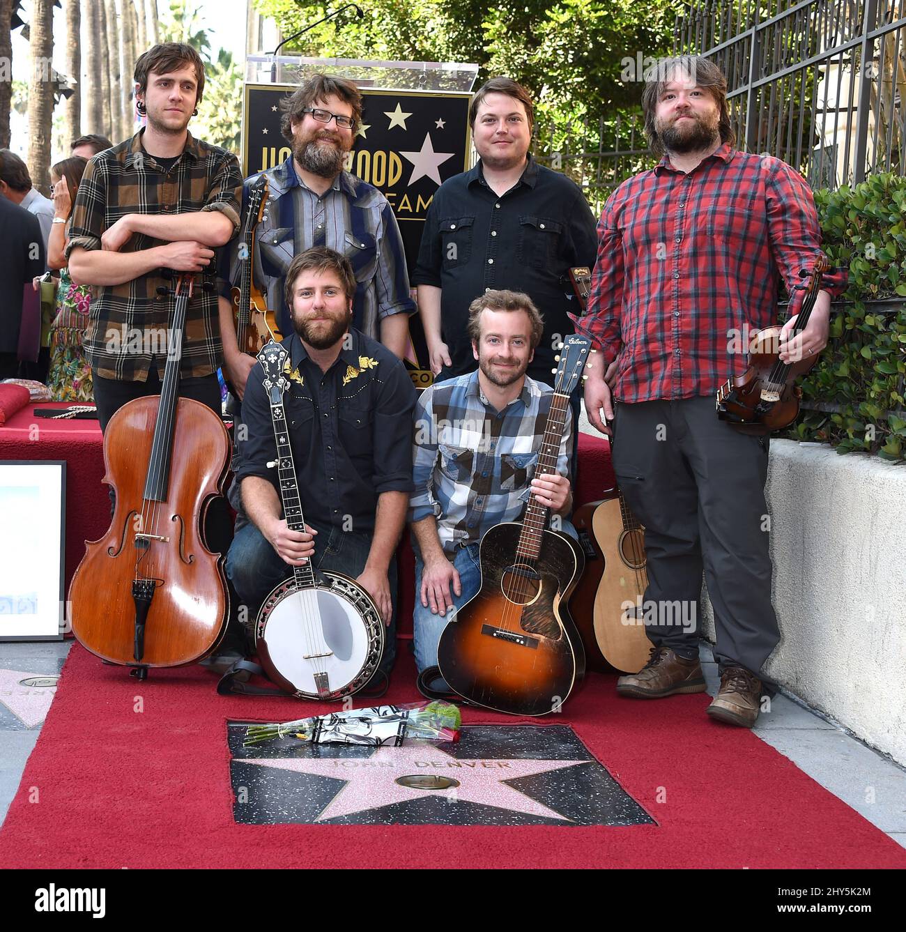 Mit Füßen getreten von Schildkröten, die an John Denver teilnahmen, wurde posthumosly mit einer Hollywood Walk of Fame-Starzeremonie in Los Angeles, USA, geehrt. Stockfoto