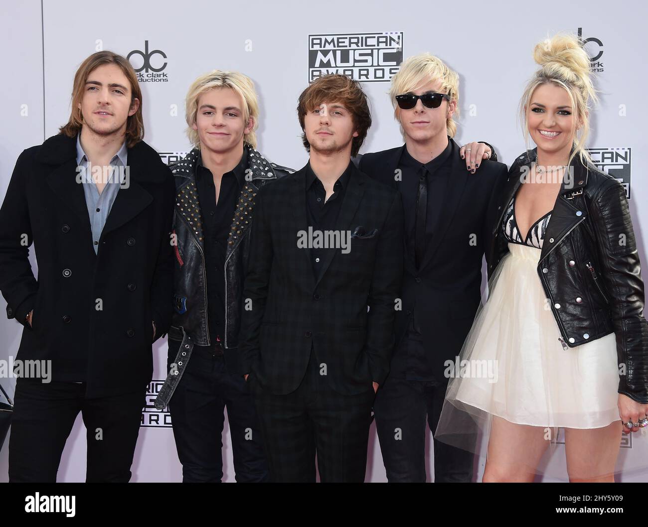 R5 Teilnahme an den American Music Awards 2014 im Nokia Theater Stockfoto