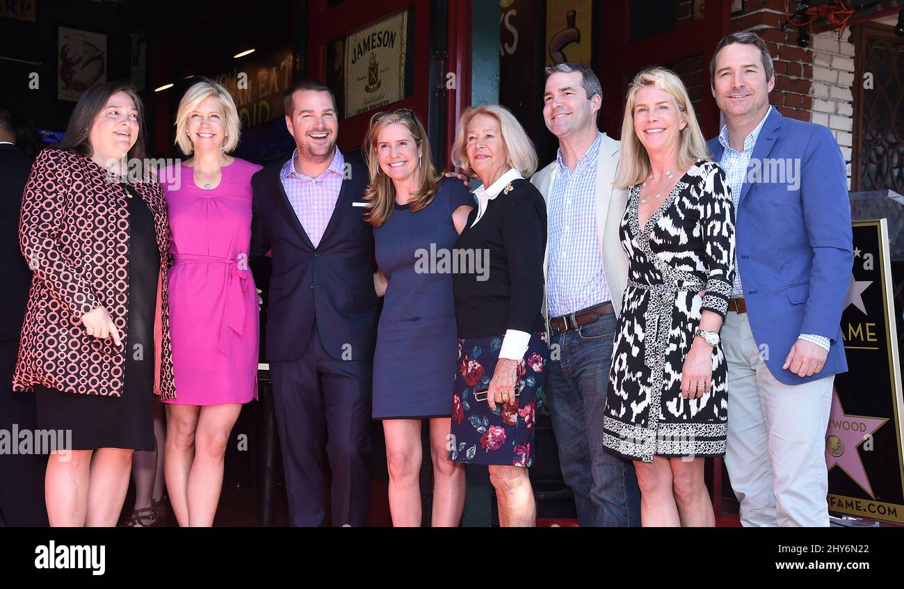 Chris O'Donnell und Familie nehmen an der Chris O'Donnell Hollywood Walk of Fame Star Ceremony Teil Stockfoto