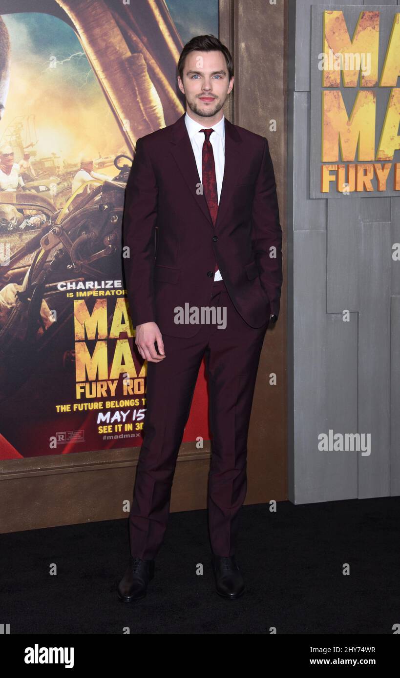 Nichola Hoult nimmt an der Premiere von „Mad Max:Fury Road“ im TCL Chinese Theatre Teil Stockfoto