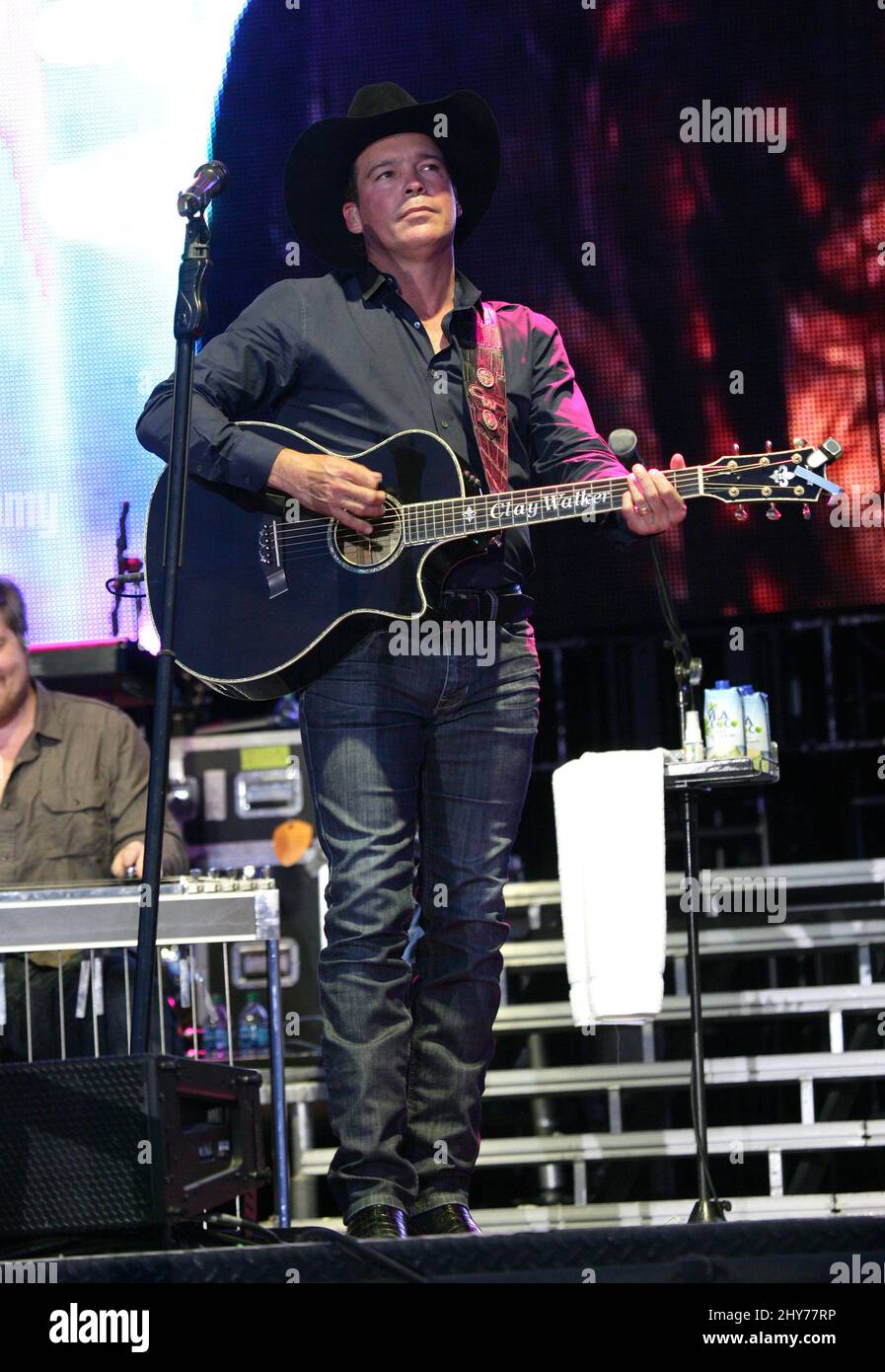 Clay Walker nimmt an der PBR Cowboy Spring Break, MGM Resorts Village in Las Vegas, USA, Teil. Stockfoto