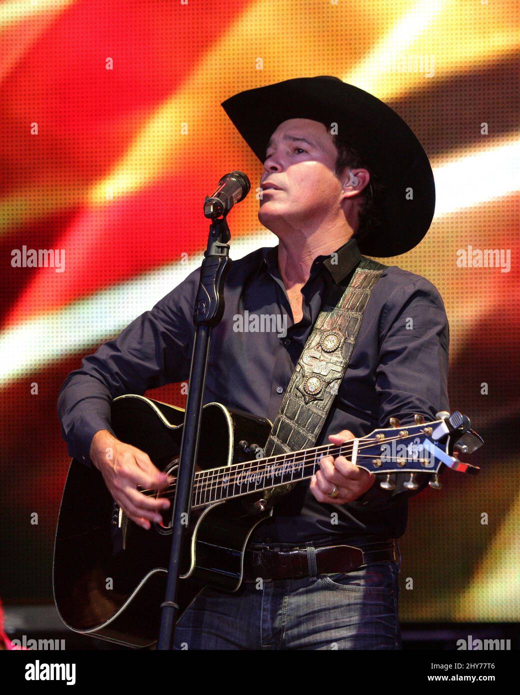 Clay Walker nimmt an der PBR Cowboy Spring Break, MGM Resorts Village in Las Vegas, USA, Teil. Stockfoto