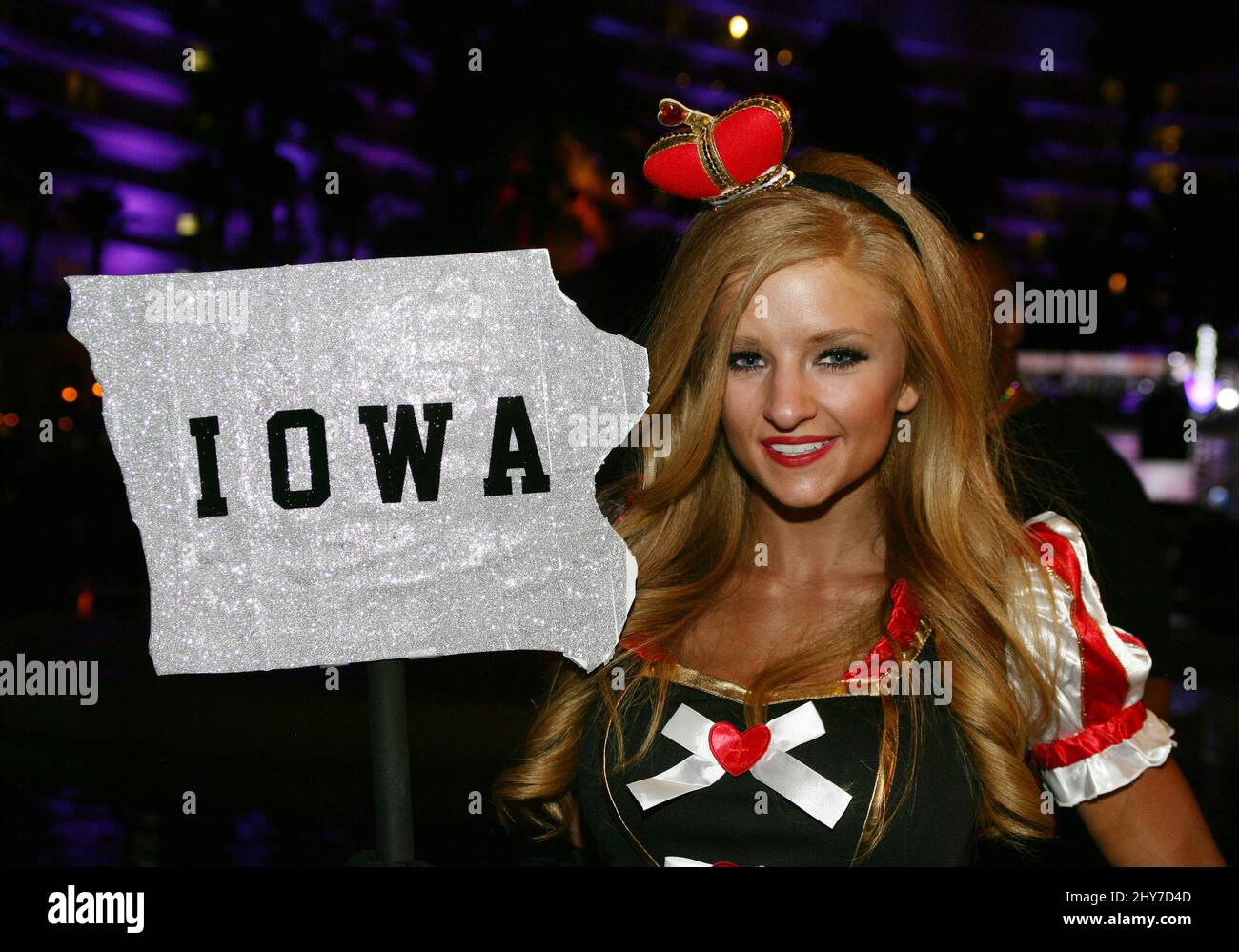 Rachel Cillick aus Iowa (trägt ein Queen of Hearts Kostüm) während der Hooters Pageant Preview, im Hard Rock Hotel und Casino Stockfoto