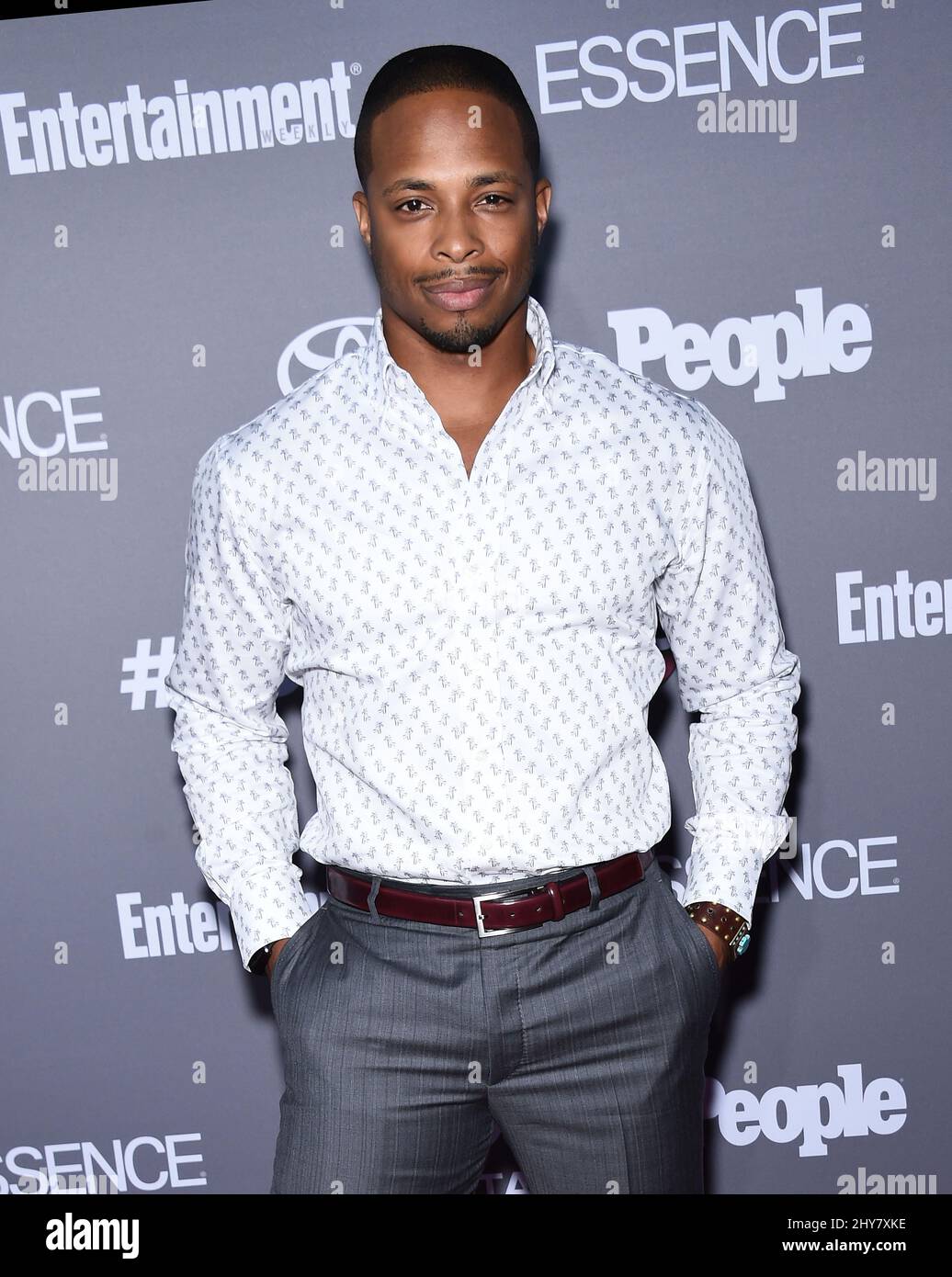 Cornelius Smith Jr. nimmt an der TGIT Premiere Red Carpet Event Teil, die am 26. September 2015 im Gracias Madres, West Hollywood, ca., stattfand. Stockfoto