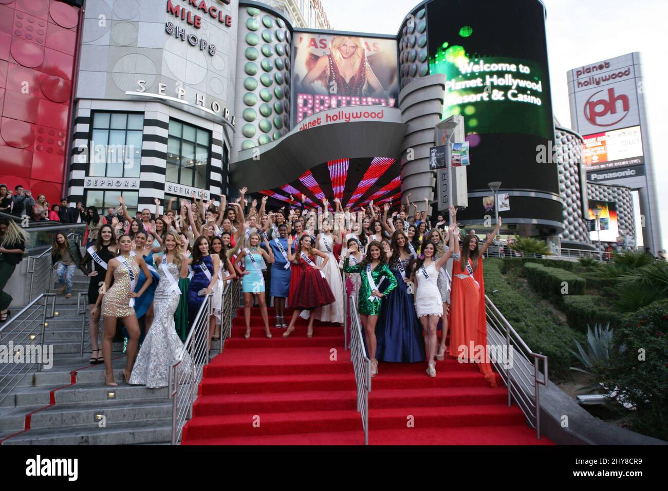 2015 Miss Universe Teilnehmer, die an der Miss Universe Begrüßungsveranstaltung im Planet Hollywood Resort & Casino in Las Vegas, Nevada, teilnehmen. Stockfoto