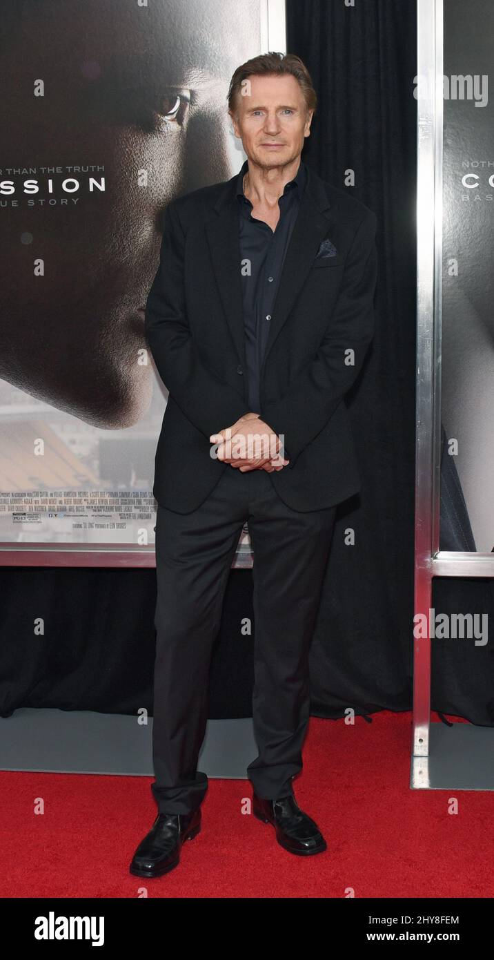 Liam Neeson bei der „Gehirnerschütterung“-Premiere in New York im Ziegfeld Theatre Stockfoto
