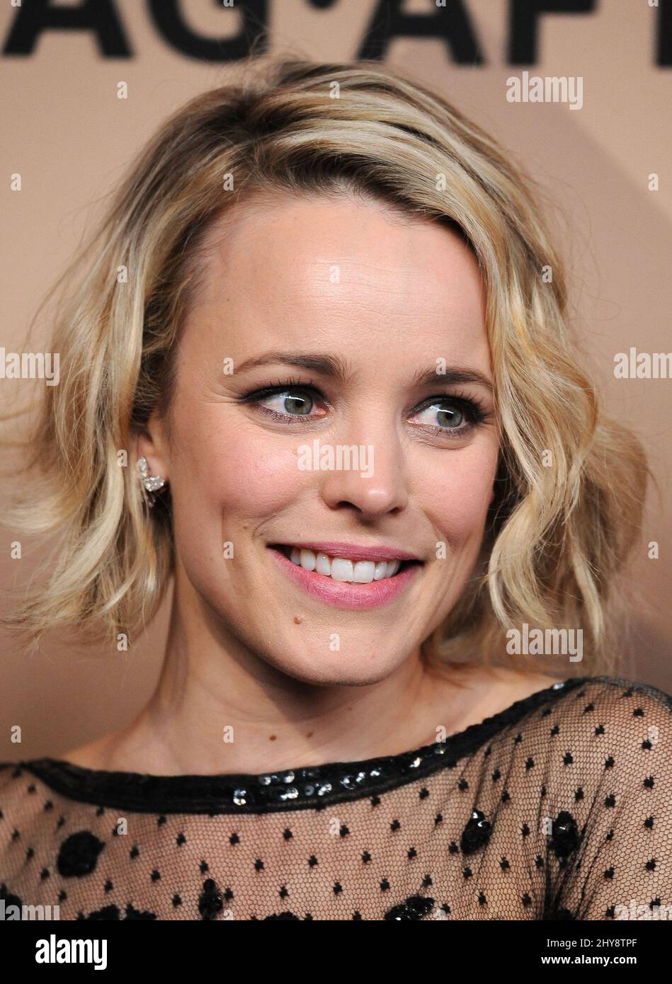 Rachel McAdams nimmt am Presseraum bei den Annual Screen Actors Guild Awards 22. Teil, die im Shrine Auditorium in Los Angeles, Kalifornien, abgehalten werden. Stockfoto