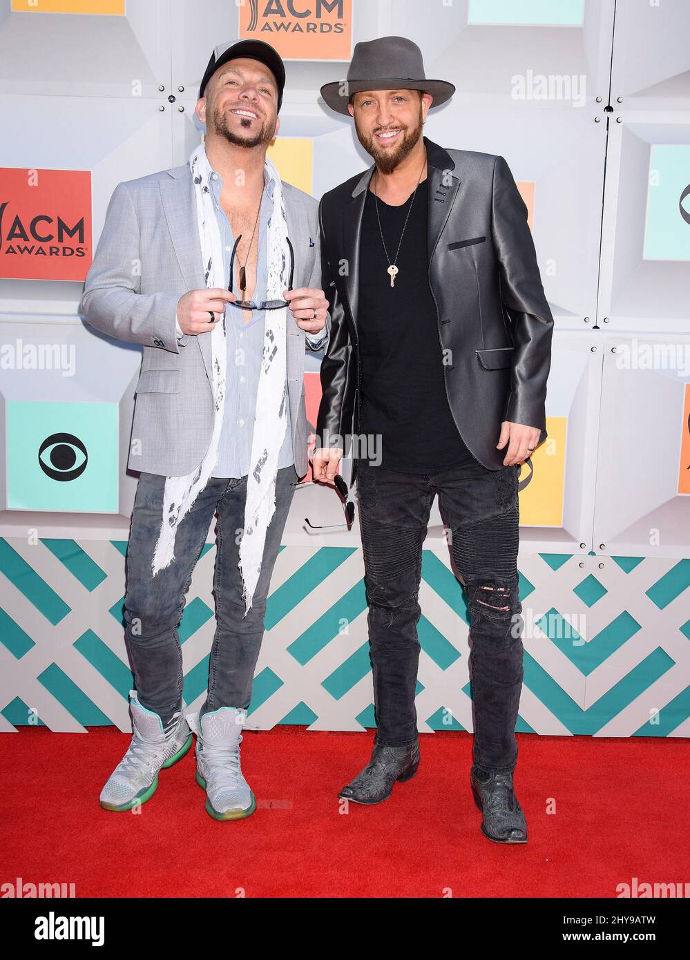 LoCash kommt am Sonntag, den 3. April 2016, bei den jährlichen Academy of Country Music Awards 51. in der MGM Grand Garden Arena in Las Vegas an. Stockfoto