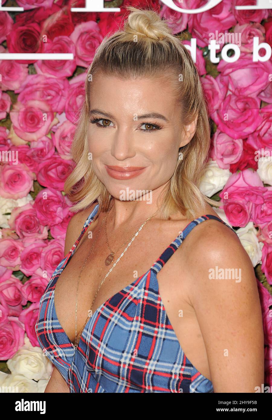 Tracy Anderson nimmt an der Weltpremiere von „Mother's Day“ im TCL Chinese Theatre IMAX in Los Angeles, CA, USA, am 13. April 2016 Teil. Stockfoto