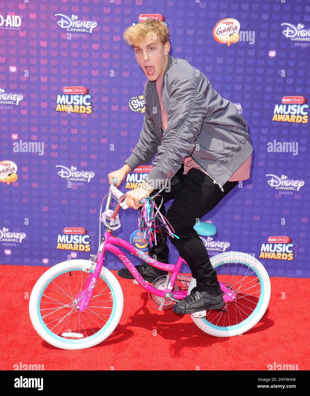 Jake Paul 2016 Radio Disney Music Awards - Ankunft im Microsoft Theater Stockfoto