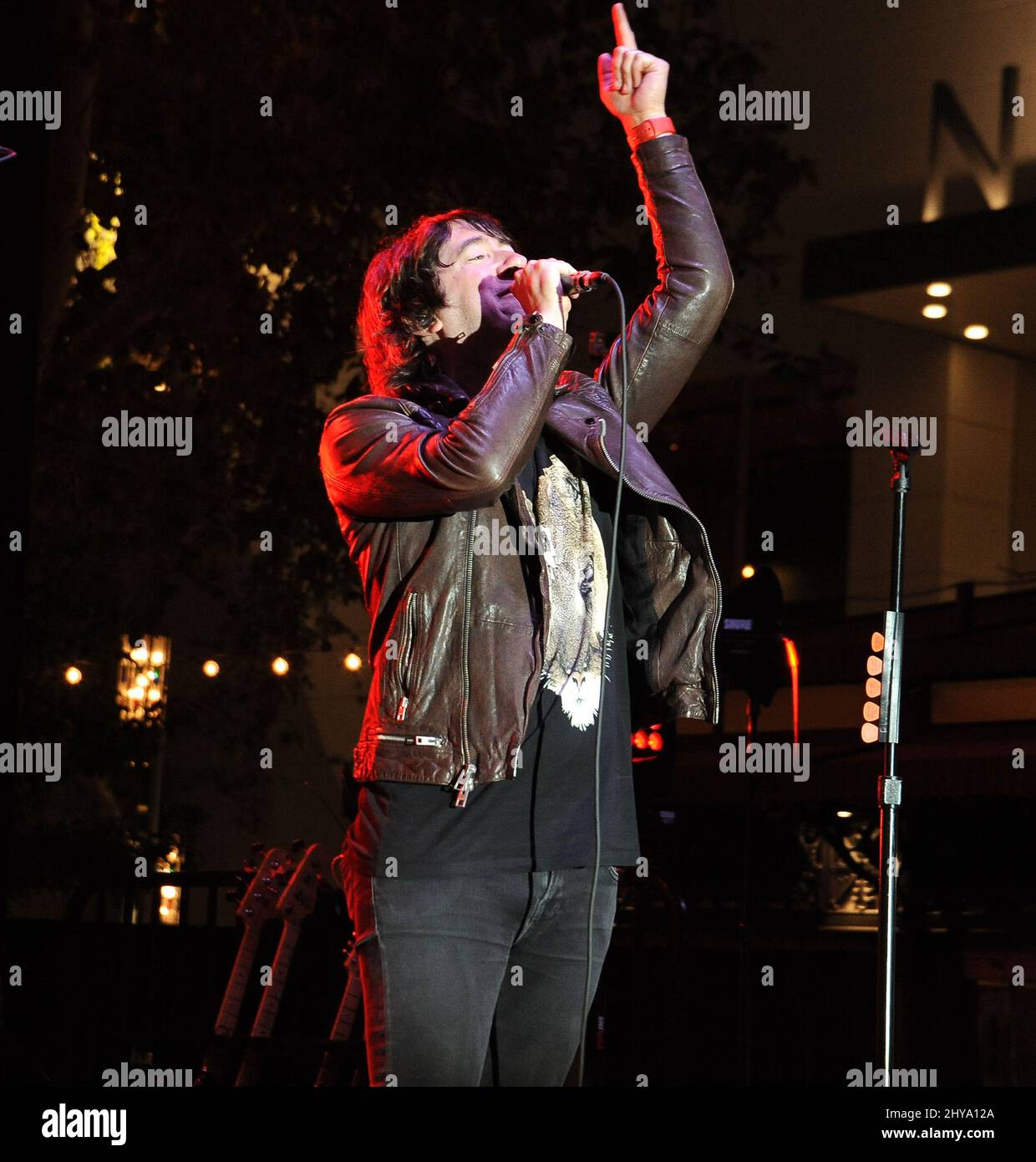 Tom Higgenson von Plain White T's The Grove's Summer Concert Series