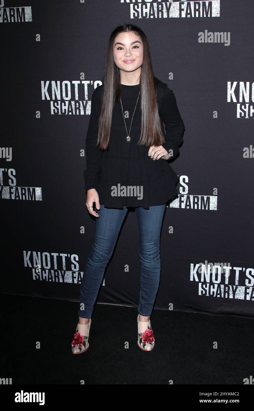 Landry Bender kommt zum Black Carpet Event 2016 von Knott's Scary Farm, das im September 30. 2016 auf der Knott's Berry Farm, Los Angeles, stattfindet. Stockfoto