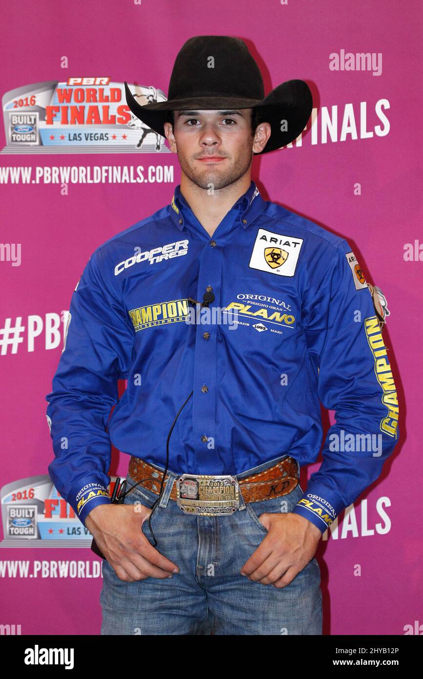 4. November 2016 Las Vegas, NV. Kaique Pacheco die PBR (Professional Bull Riders) baute Ford Tough World Finals 2016 - Runde 3, T-Mobile Arena Stockfoto