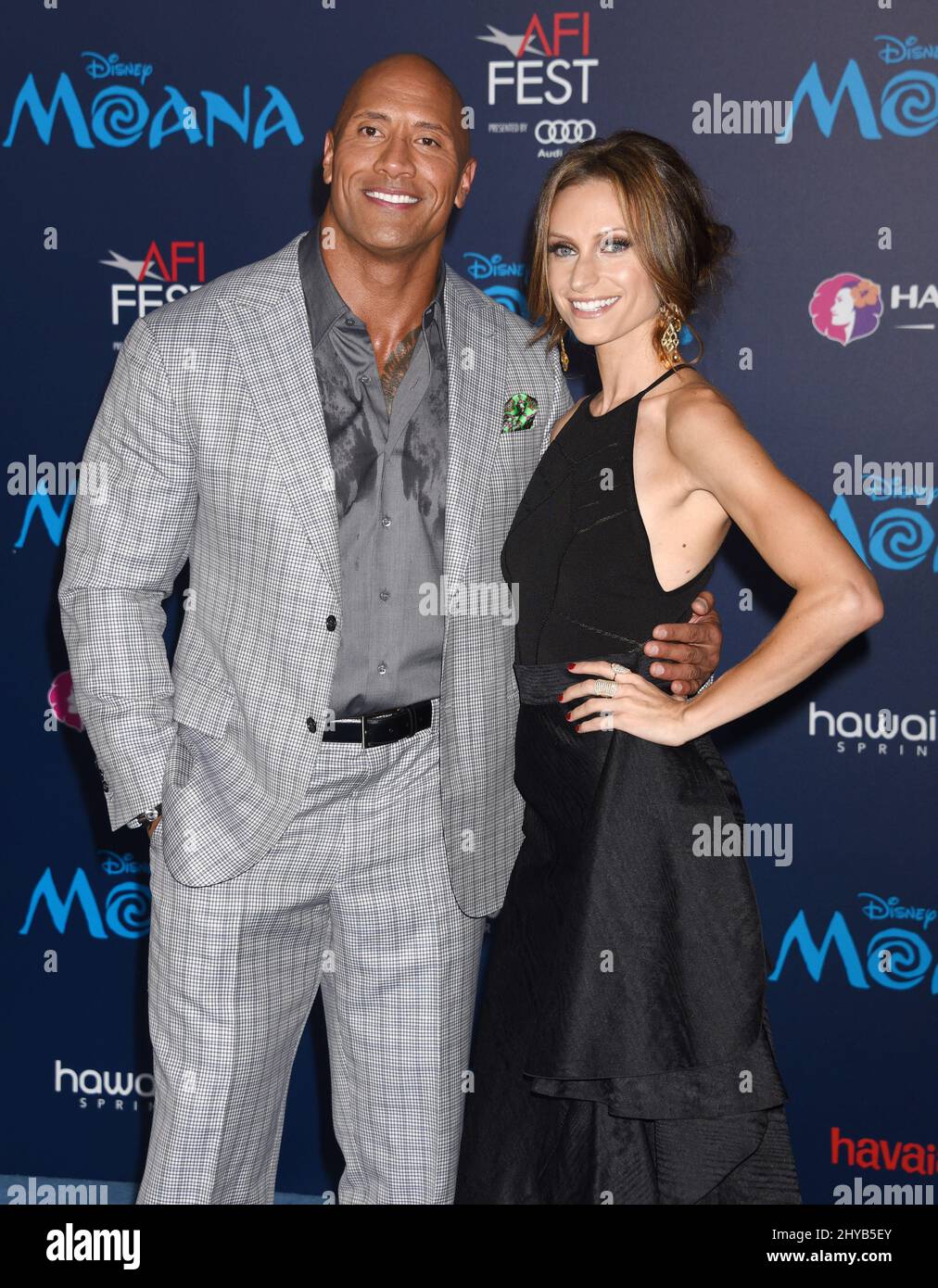 Dwayne Johnson und Lauren Hashian bei der Premiere von „Moana“ in Los Angeles Stockfoto