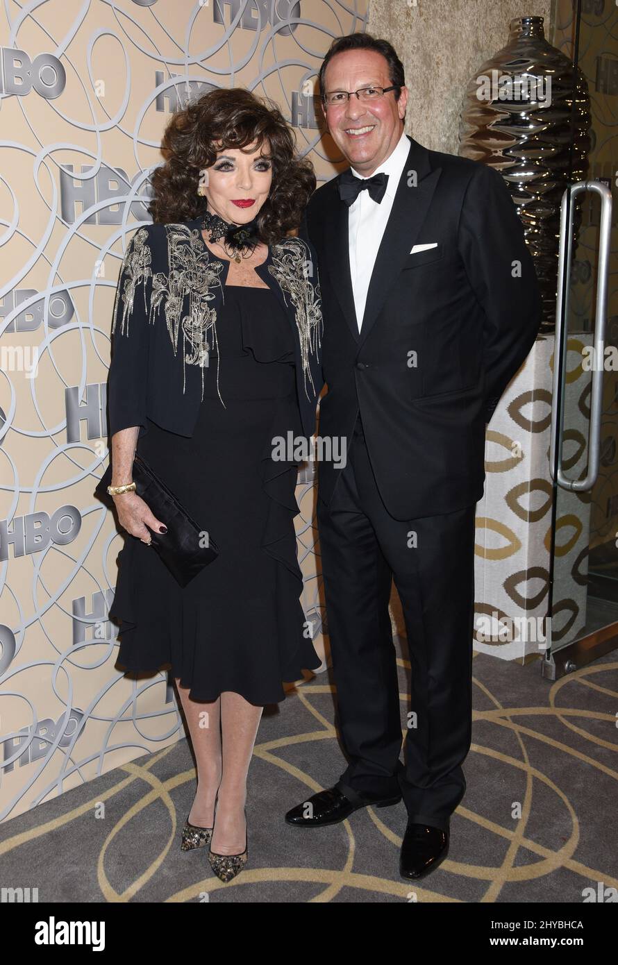 Joan Collins und Percy Gibson nahmen an HBO'S Golden Globes Teil, nachdem sie im circa 55 Restaurant gefeiert hatten Stockfoto