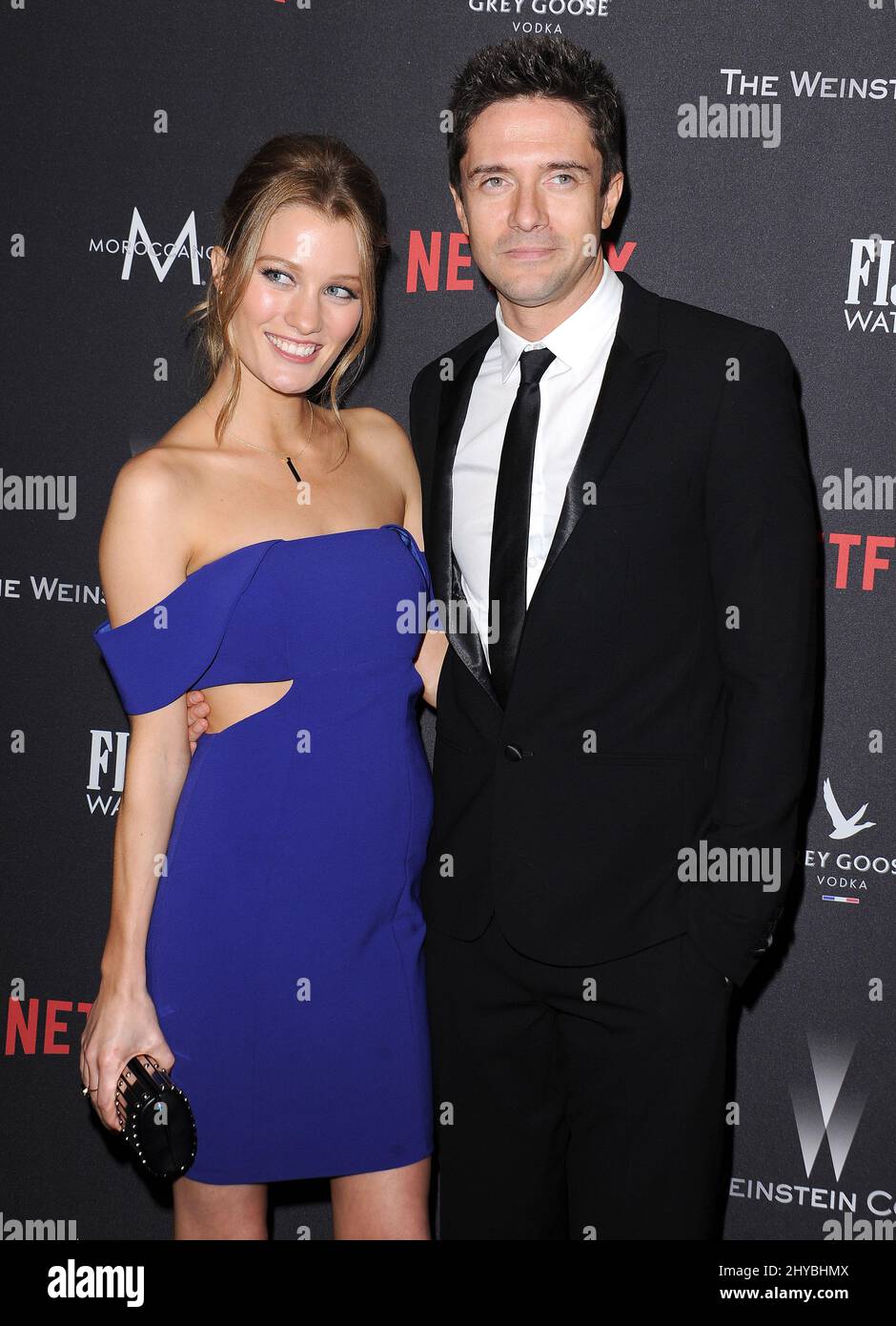 Topher Grace, Ashley Hinshaw bei der Weinstein Company & Netflix 2017 Golden Globes After Party Stockfoto