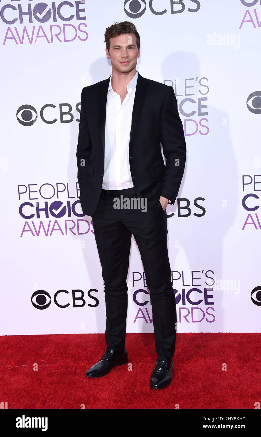 Derek Theler nimmt an den People's Choice Awards 2017 im Microsoft Theater L.A. Teil Live in LSO Angeles, USA Stockfoto