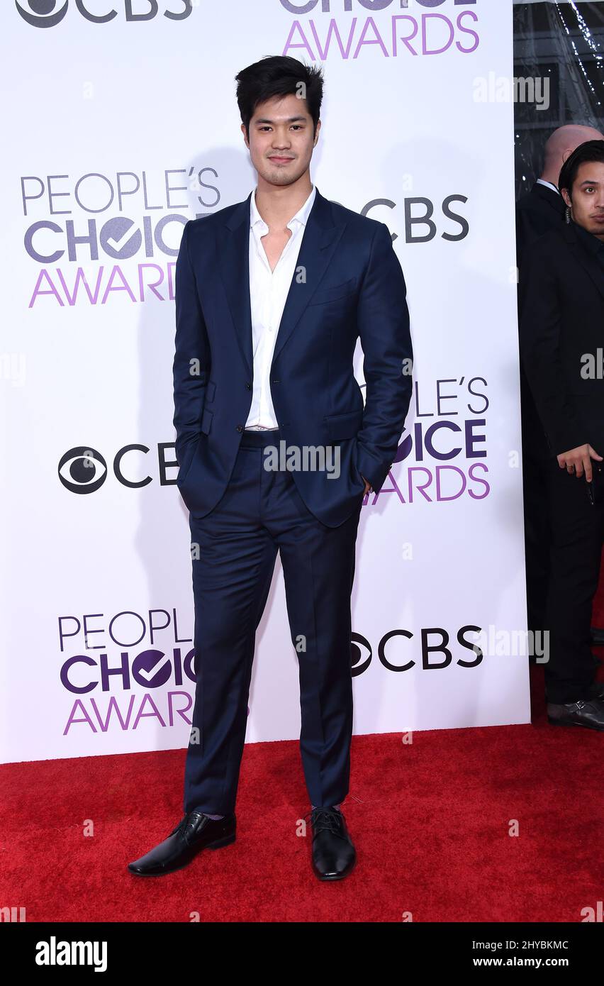 Ross Butler nimmt an den People's Choice Awards 2017 im Microsoft Theater L.A. Teil Live in LSO Angeles, USA Stockfoto