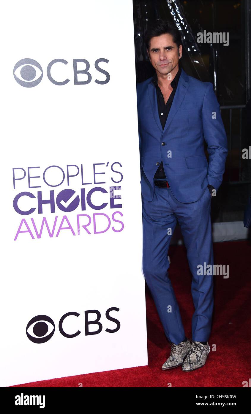 John Stamos nimmt an den People's Choice Awards 2017 im Microsoft Theater L.A. Teil Live in LSO Angeles, USA Stockfoto