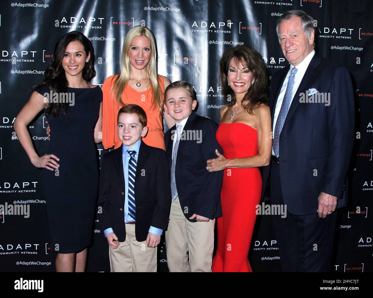 Courtney Huber, Liza Huber, Brendan Hesterberg, Royce Hesterberg, Susan Lucci und Helmut Huber, Sohn, nahmen an der UCP 70. Jubiläumsgala im New York Hilton in New York, USA, Teil Stockfoto