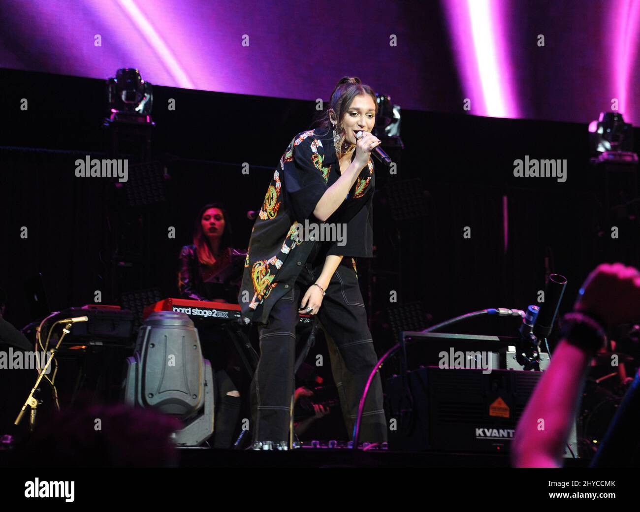 Daya, der am Zedd teilnimmt, präsentiert das ACLU Benefizkonzert im Stapler Center Stockfoto