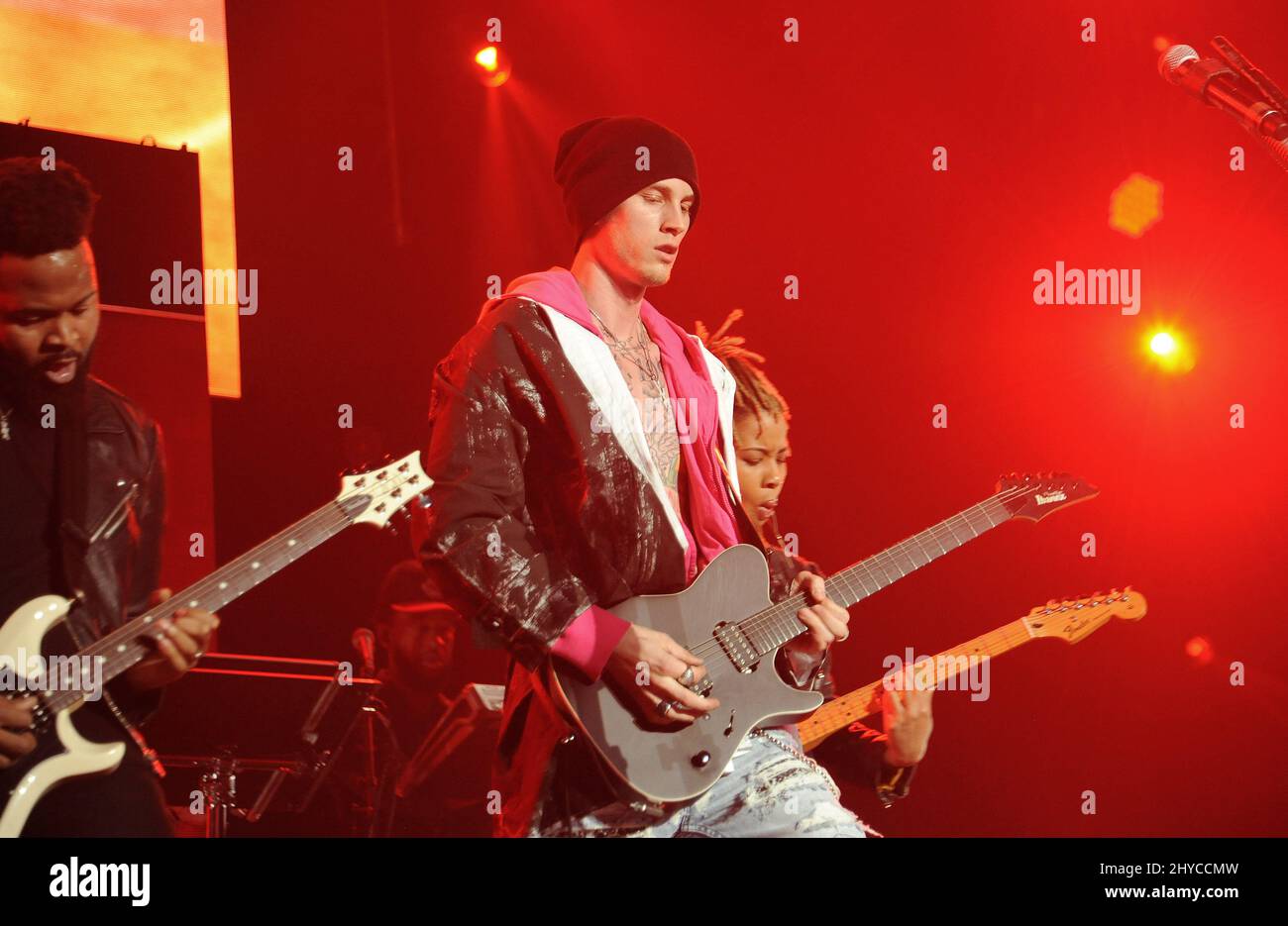 Machine Gun Kelly, der am Zedd teilnimmt, präsentiert das ACLU Benefizkonzert im Stapler Center Stockfoto
