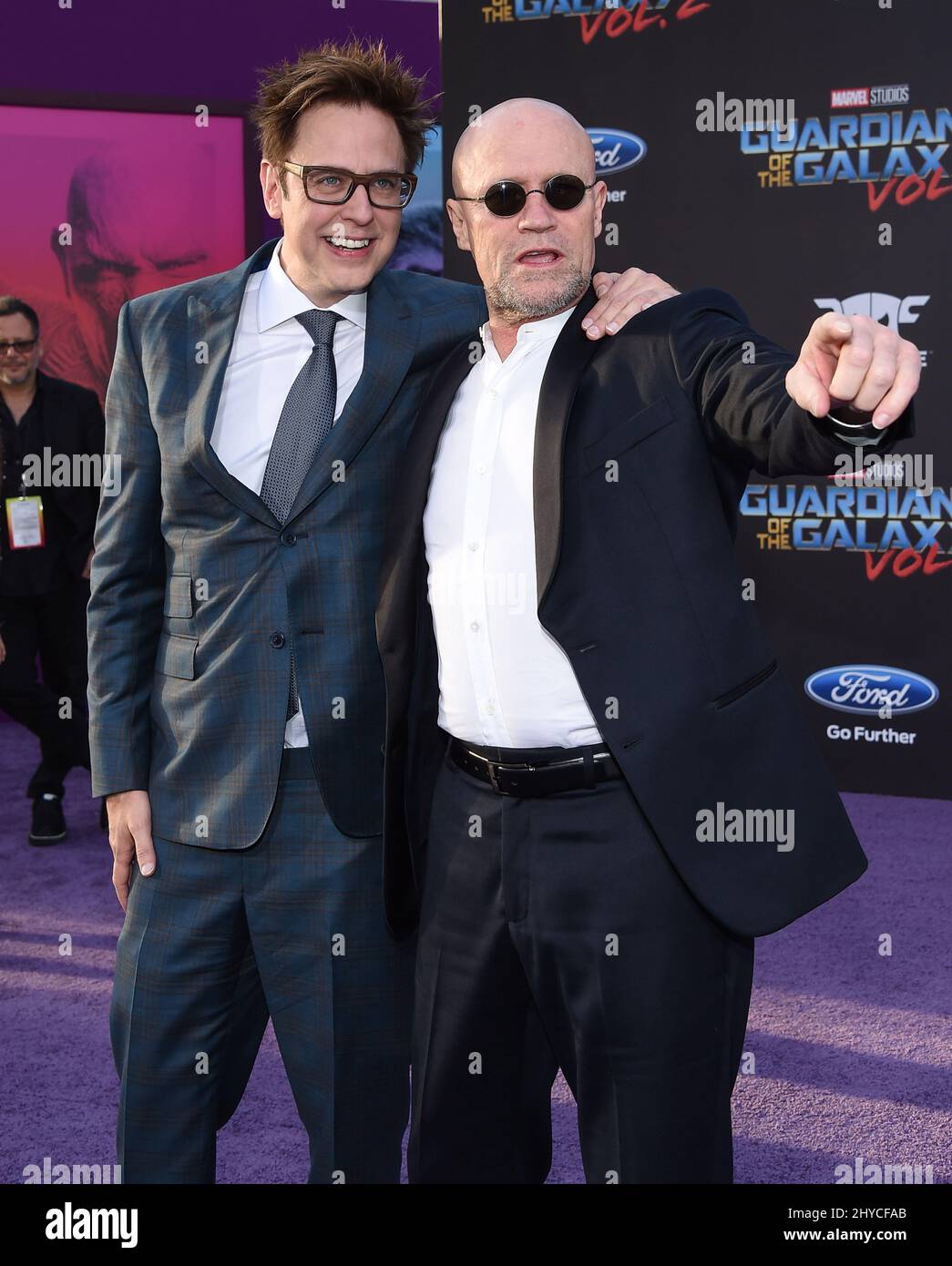 James Gunn und Michael Rooker bei der Weltpremiere von Guardians of the Galaxy Vol. 2 in Los Angeles Stockfoto