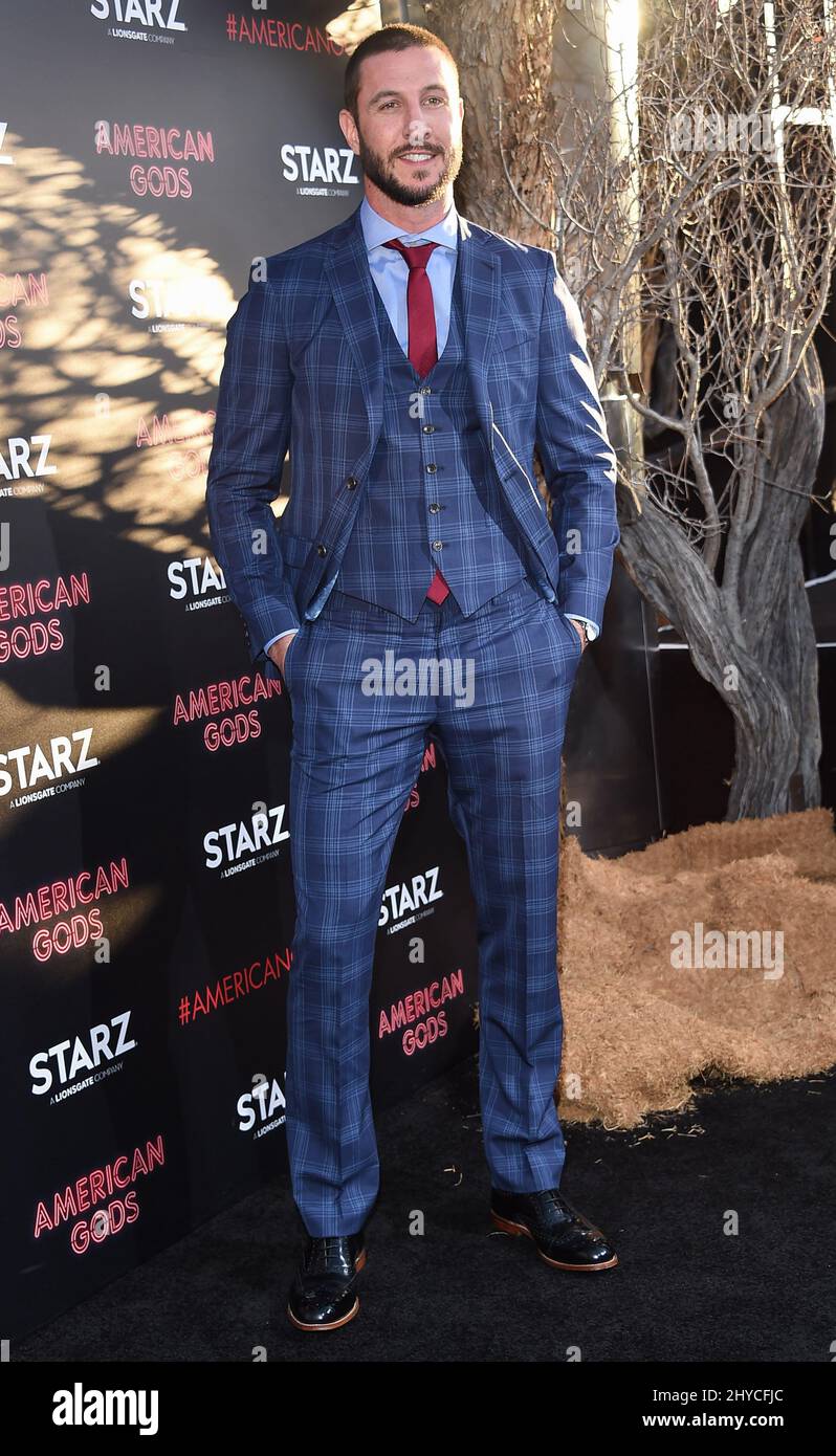 Pablo Schreiber bei der Premiere von „American Gods“ im Cinerama Dome in Los Angeles, USA Stockfoto